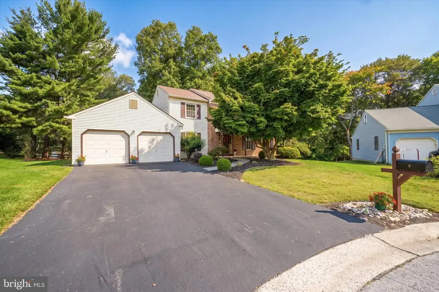 9 Round Tree Cir, Hockessin, DE 19707 - #2