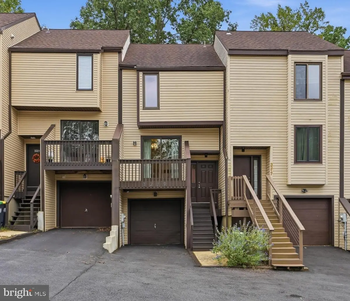 3219 Champions Dr, Wilmington, DE 19808 - #1