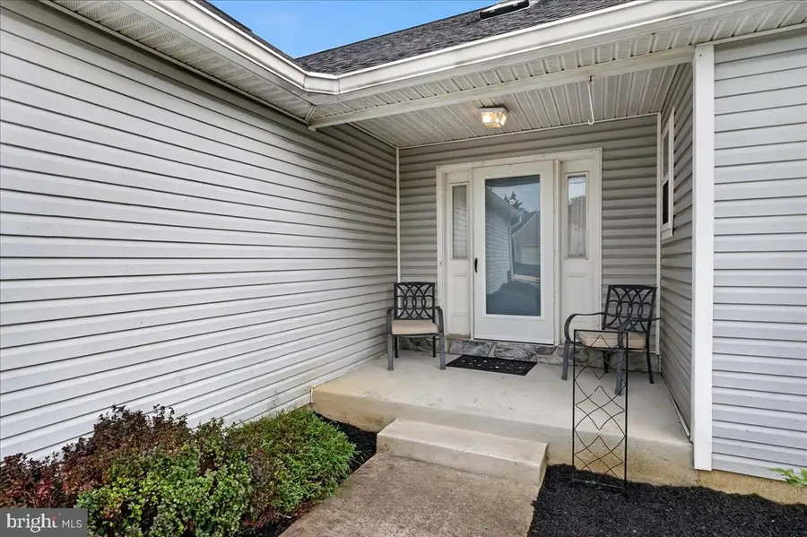 3 Cobblefield Dr, Newark, DE 19713 - #2