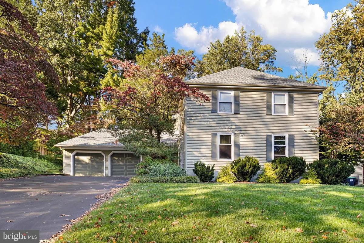 27 Kings Grant Rd, Hockessin, DE 19707 - #1