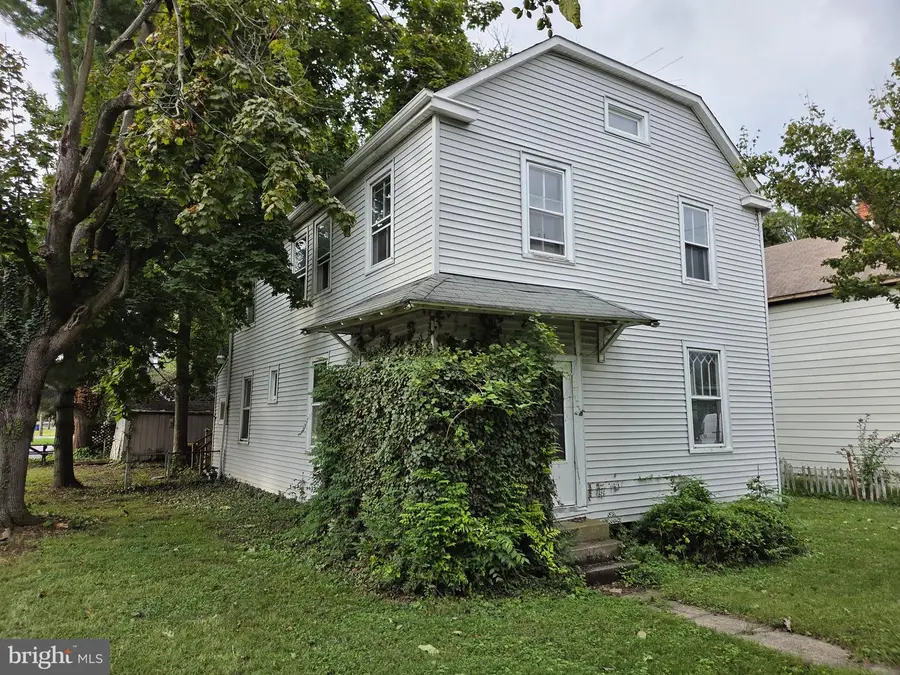 320 Washington St, Delaware City, DE 19706 - #2