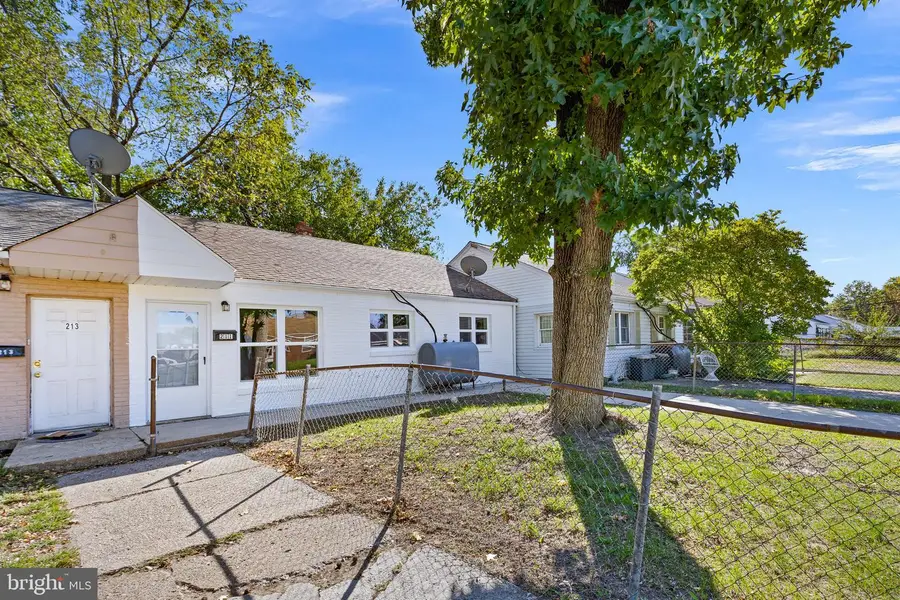 211 Pilgrim Rd, New Castle, DE 19720 - #2