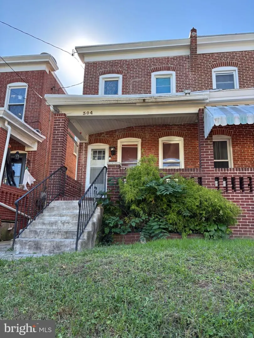 304 W 31st St, Wilmington, DE 19802 - #1