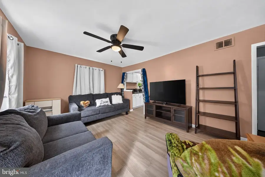 427 Carver Dr, Wilmington, DE 19801 - #3