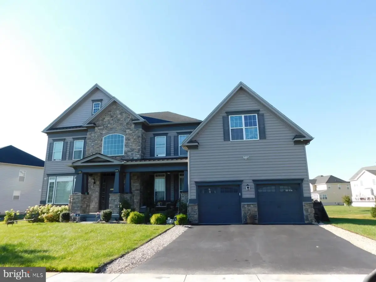 906 Melissa Ct, New Castle, DE 19720 - #1
