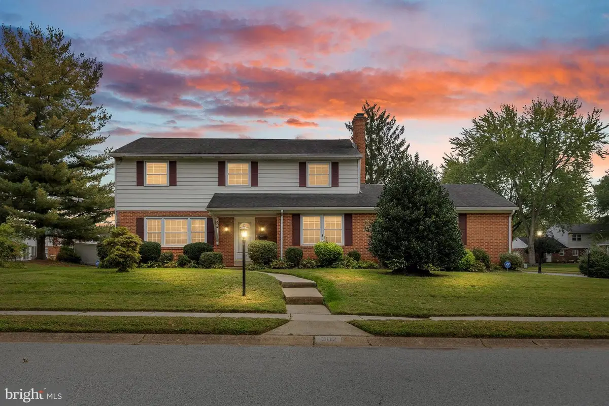 302 E 14th St, New Castle, DE 19720 - #1
