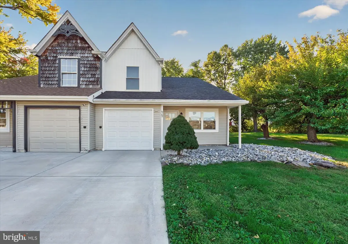 11 Wedgefield Ct, New Castle, DE 19720 - #1
