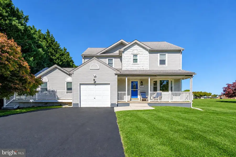 705 Victoria Dr, Middletown, DE 19709 - #2