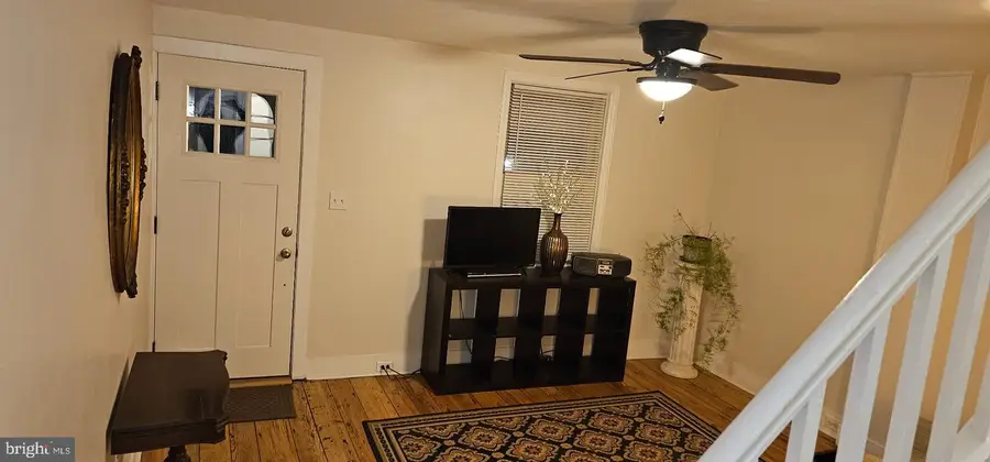 1020 Read St, Wilmington, DE 19805 - #3