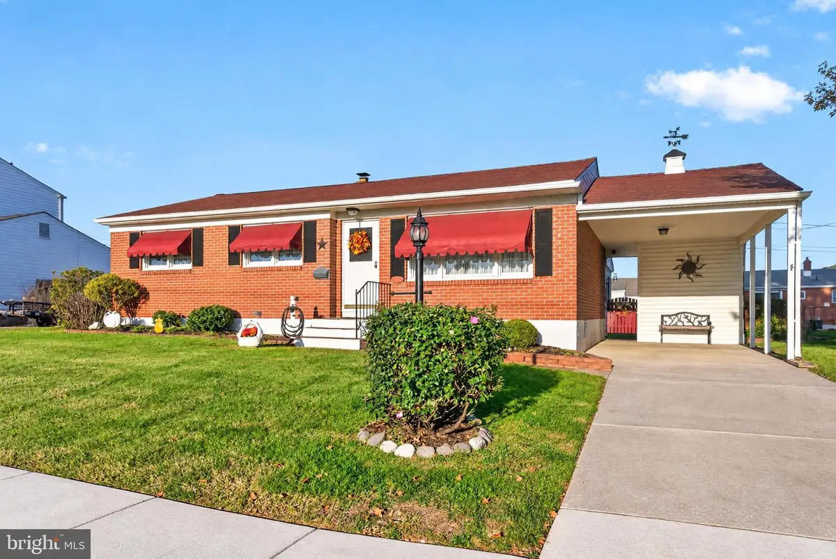 718 E Basin Rd, New Castle, DE 19720 - #1