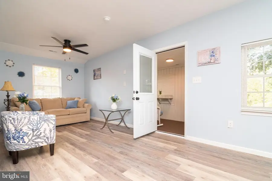 1154 W 6th St, Laurel, DE 19956 - Image #3