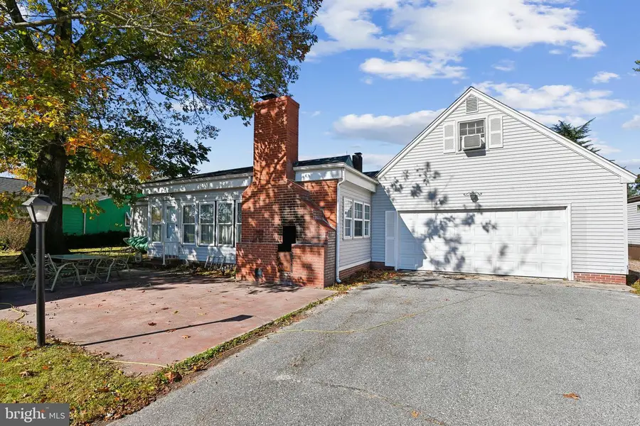 9266 Sharptown Rd, Laurel, DE 19956 - Image #2