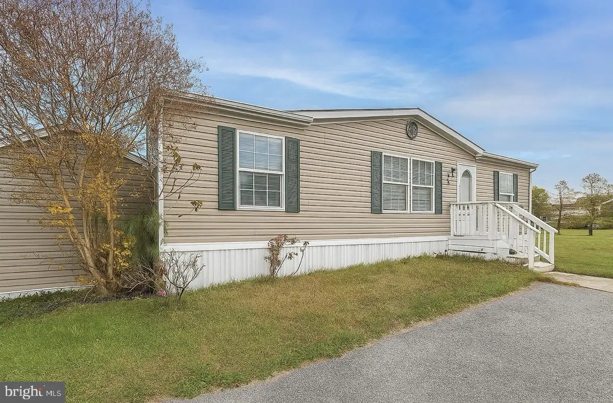 71 Hitch Pond Cir, Seaford, DE 19973 - Image #1
