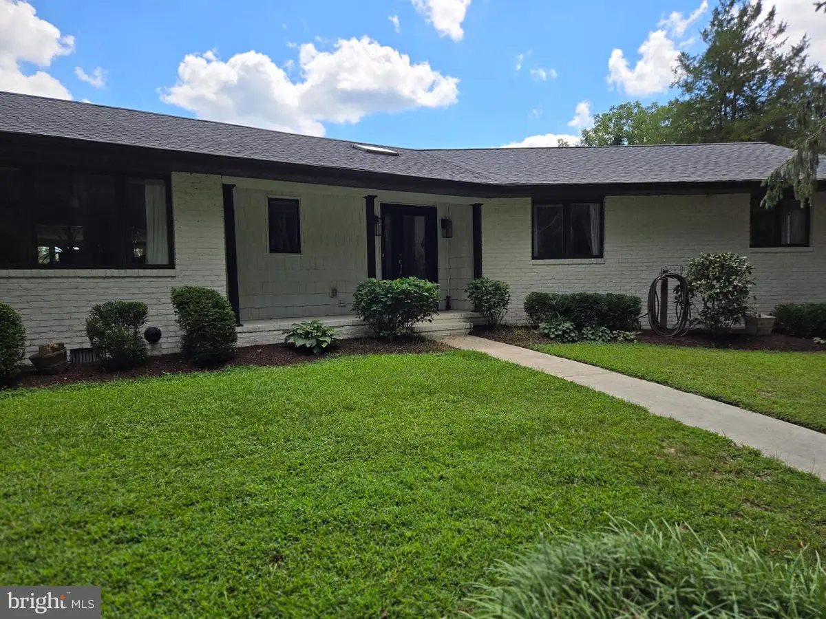 708 Meadow Brook Ln, Milford, DE 19963 - Image #1