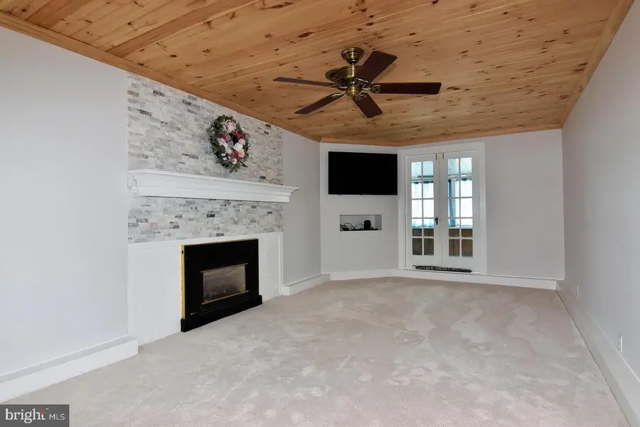 521 W Locust St, Seaford, DE 19973 - Image #2