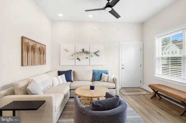 2 Bowers Dr #101, OCEAN VIEW, DE 19970