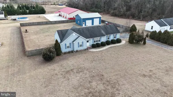 10742 Oak Lane Dr, LAUREL, DE 19956