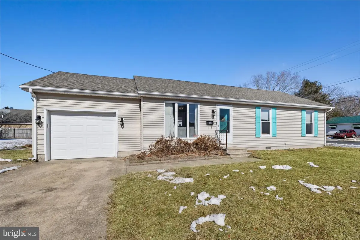 200 Tulip Pl, Seaford, DE 19973 - #1