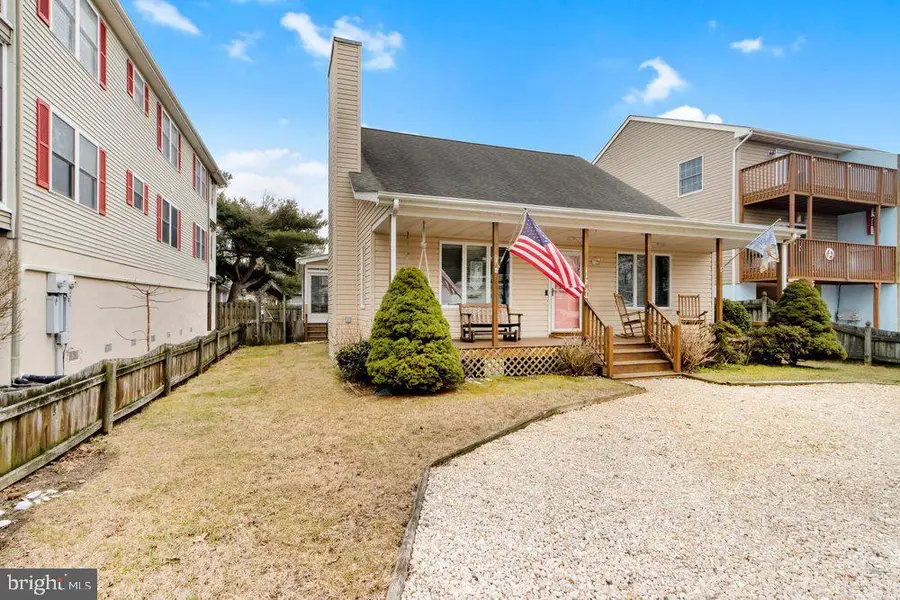 112 Swedes St, Dewey Beach, DE 19971 - #2