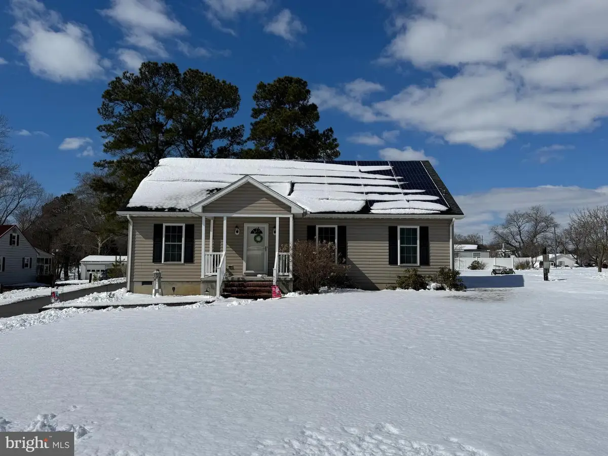 31566 White St, Laurel, DE 19956 - #1