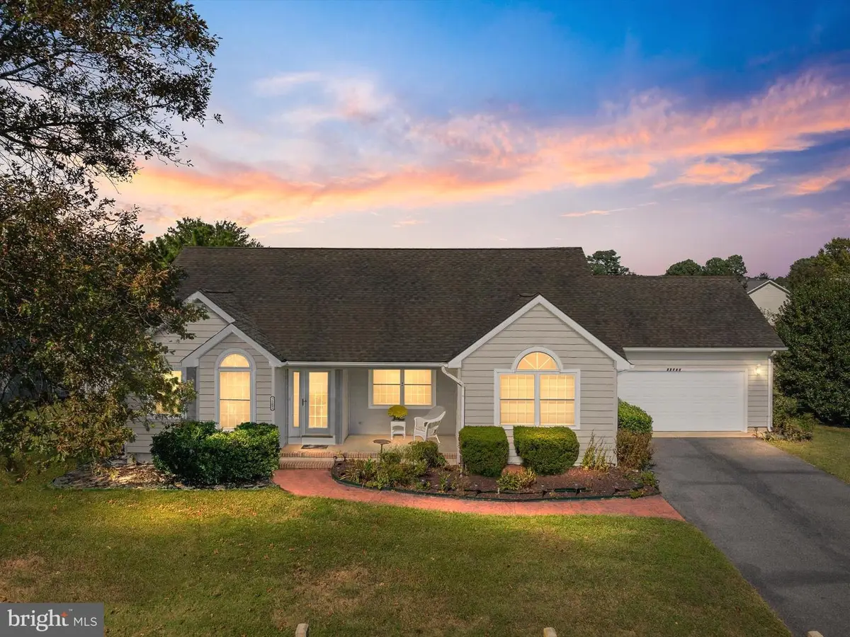 38280 Waterway Dr, Ocean View, DE 19970 - #1