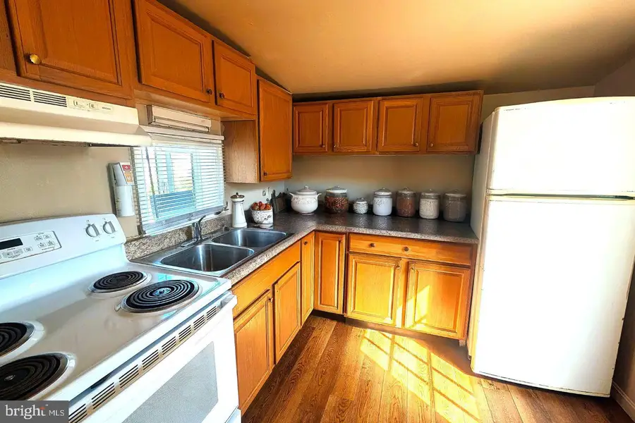 15 E 4th St, Blades, DE 19973 - #3