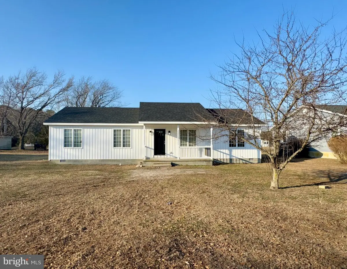 208 Oak St, Ellendale, DE 19941 - #1