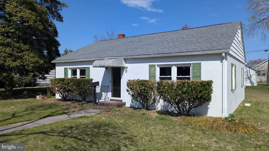 607 N Phillips St, Seaford, DE 19973 - #2