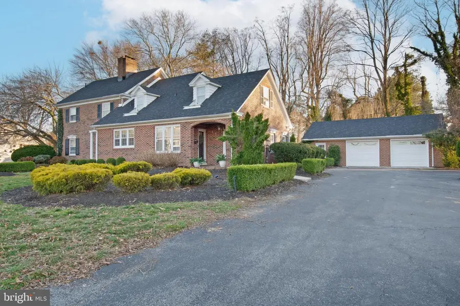 28 W Clarke Ave, Milford, DE 19963 - #2