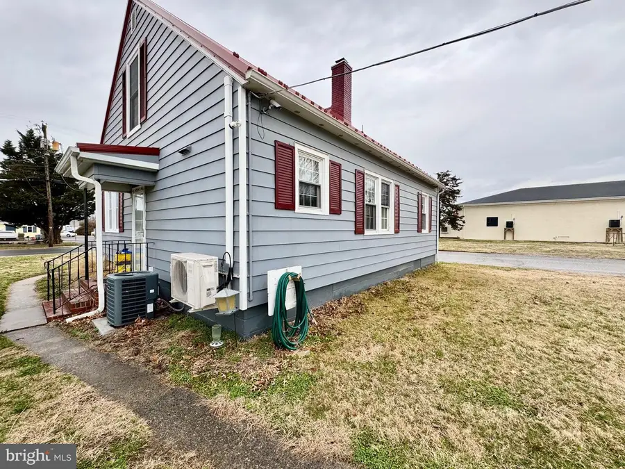 128 Brooklyn Ave, Laurel, DE 19956 - #3