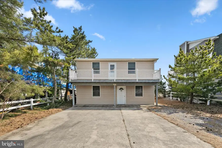 36 Dune Rd, Bethany Beach, DE 19930 - #2