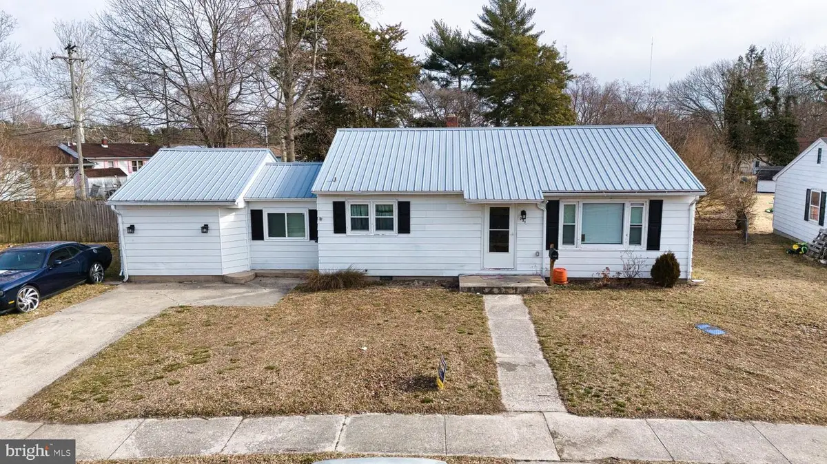 731 E Ivy Dr, Seaford, DE 19973 - #1