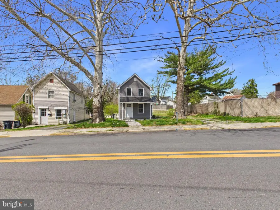 533 E 4th St, Laurel, DE 19956 - #2