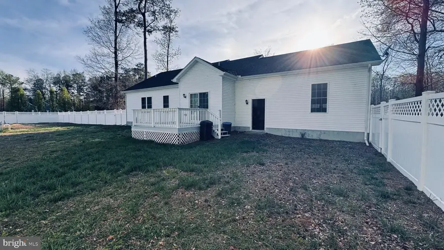 5490 Foxshire Dr, Bridgeville, DE 19933 - #2