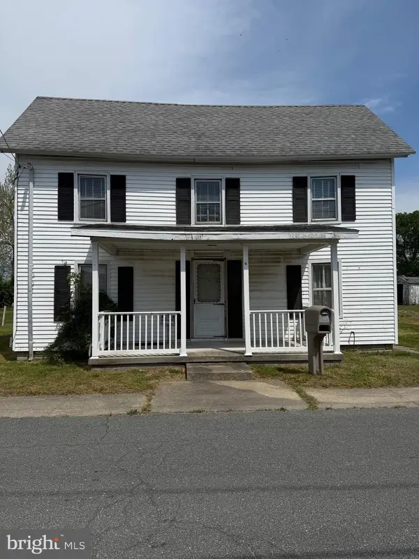 6 E 4th St, BLADES, DE 19973