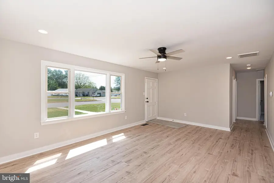 205 N Hantwerker Dr, Delmar, DE 19940 - #3