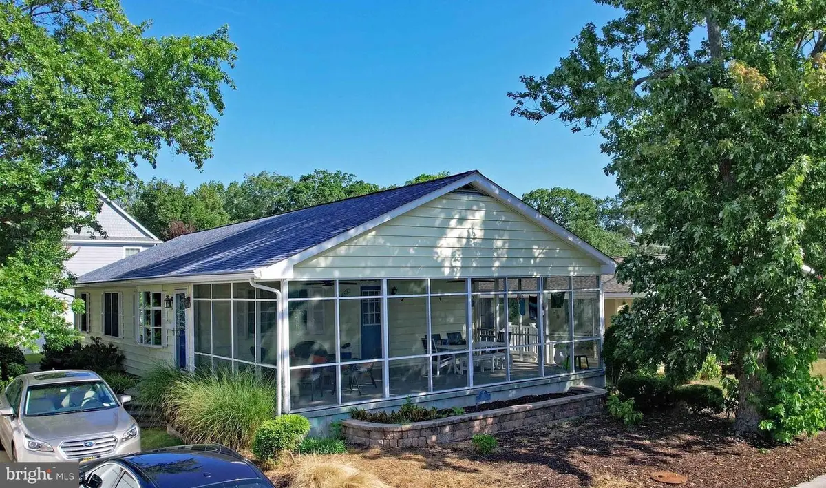 327 Country Club Dr, Rehoboth Beach, DE 19971 - #1