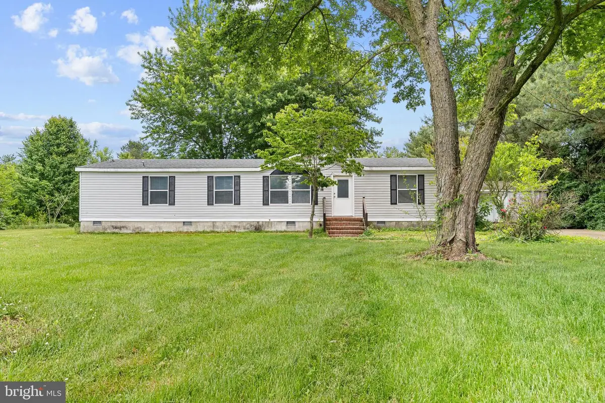 35383 Dannys Dr, Laurel, DE 19956 - #1