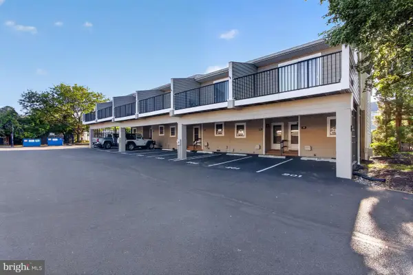 223 Country Club Dr, REHOBOTH BEACH, DE 19971