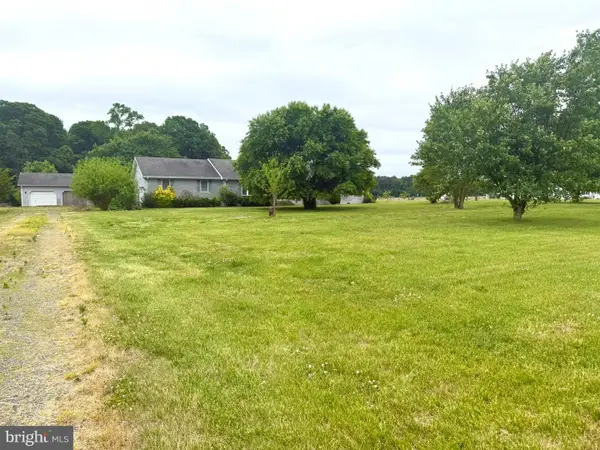 4604 Woodpecker Rd, SEAFORD, DE 19973