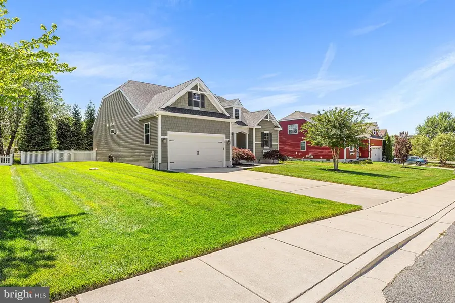 121 W Shore Dr, Milton, DE 19968 - #2