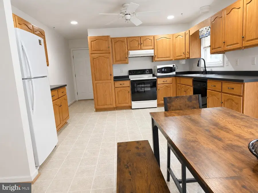 33121 Forest Knoll Dr, Laurel, DE 19956 - #3