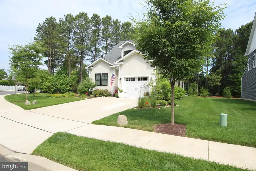 1 Stingray Harbor Dr, Ocean View, DE 19970 - #2