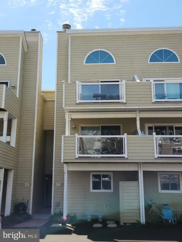 40142 E North Carolina Ave #20, FENWICK ISLAND, DE 19944
