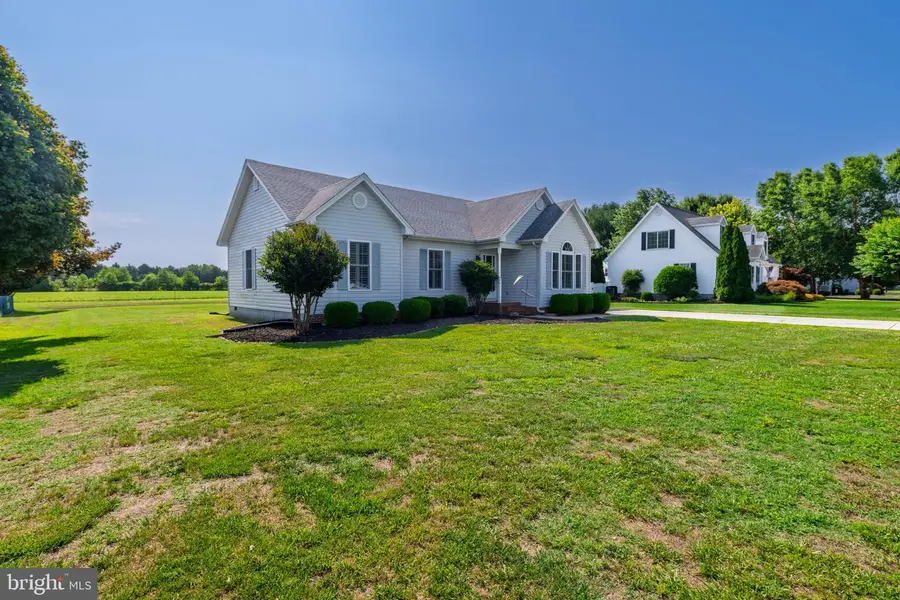 204 N 10th St, Delmar, DE 19940 - #2