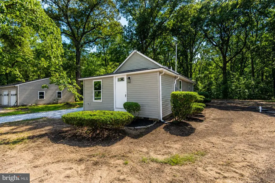 30406 N Oak Grove Rd, Seaford, DE 19973 - #3