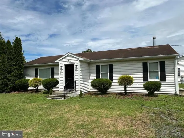 3 Delaware Ave, Delmar, DE 19940 - #1