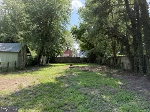 212 W 7th St, Laurel, DE 19956 - #3