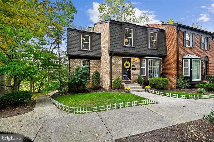 1682 Albermarle Dr, Crofton, MD 21114 - Image #2