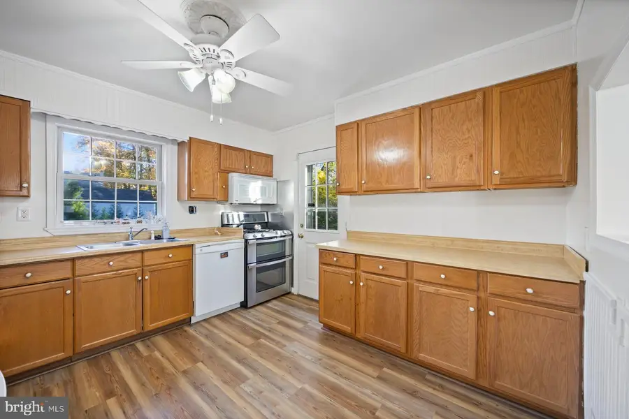 1003 Lee Rd, Glen Burnie, MD 21061 - Image #3